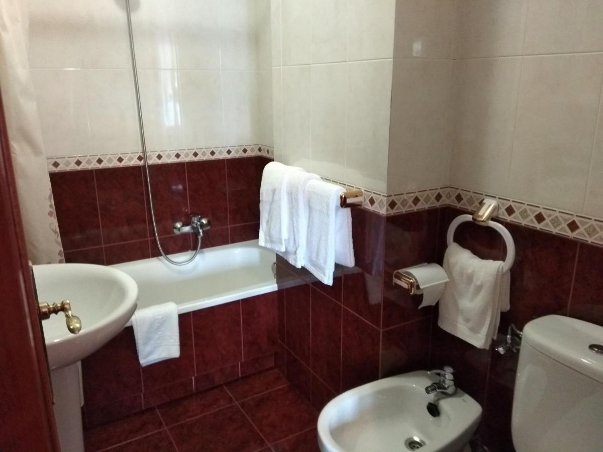 Hostal Residencia Bahia Лаше Екстер'єр фото