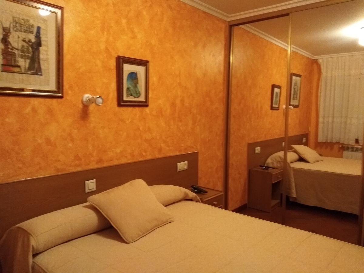 Hostal Residencia Bahia Лаше Екстер'єр фото