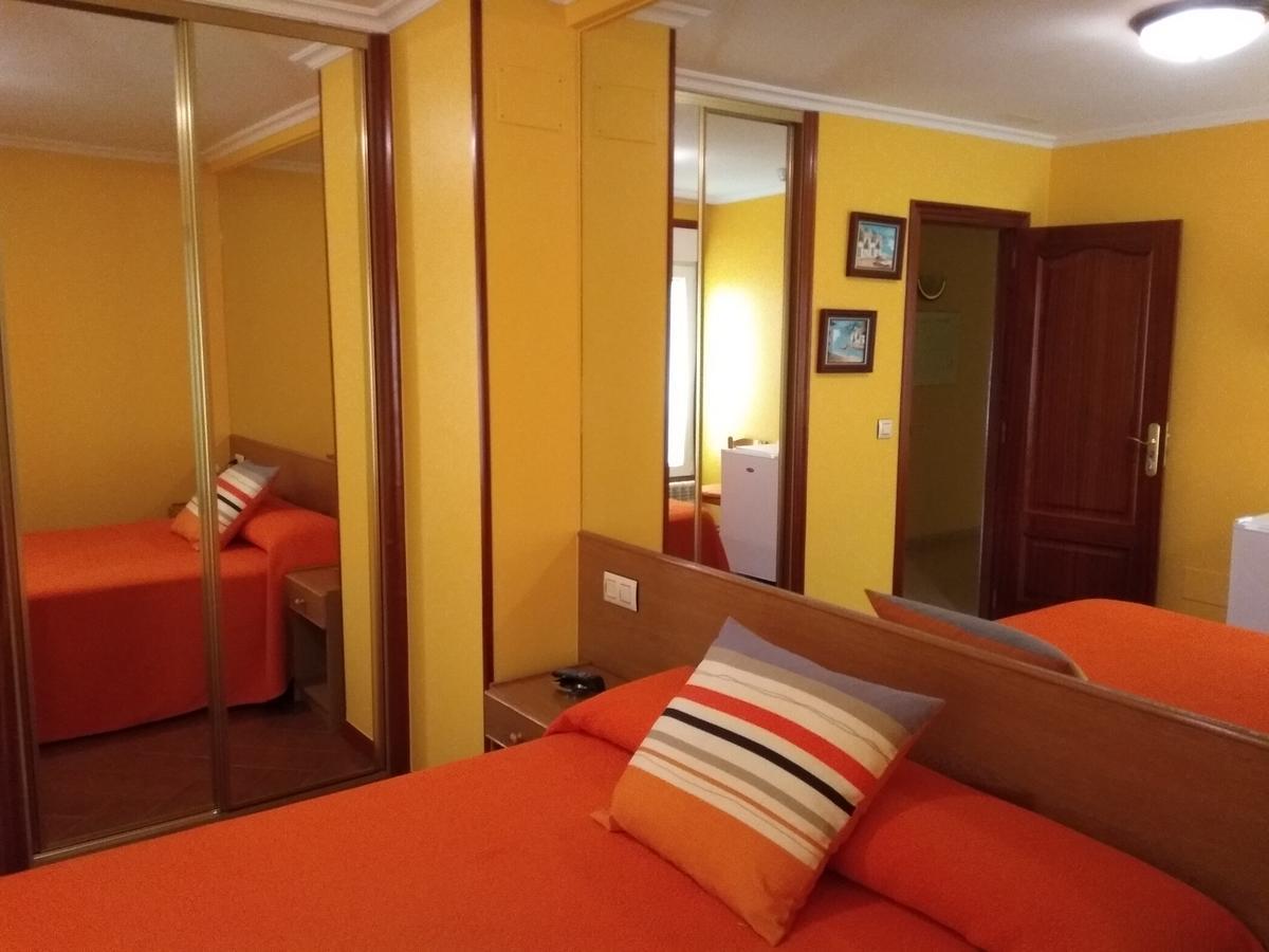Hostal Residencia Bahia Лаше Екстер'єр фото